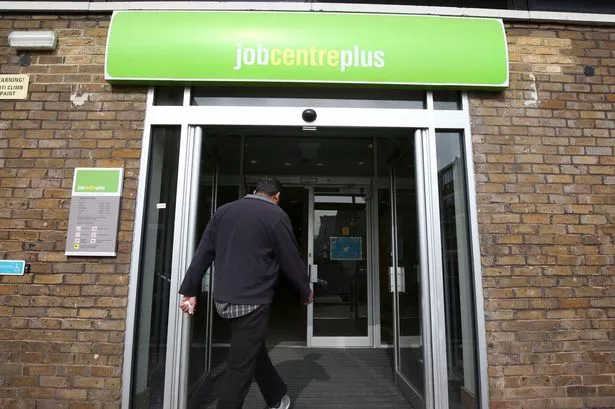 Jobcentre helps retailers fill hundreds of Christmas jobs
